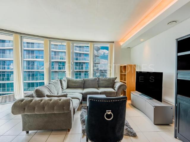 Flat for sale in London Borough of Newham, Greater London