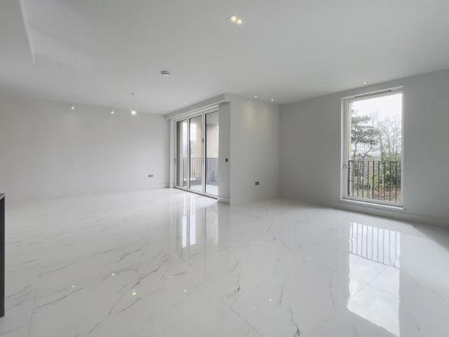 Flat for sale in Balgreen, Murrayfield