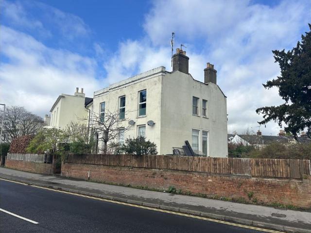 Flat for sale in Cleevemount, Golden Valley