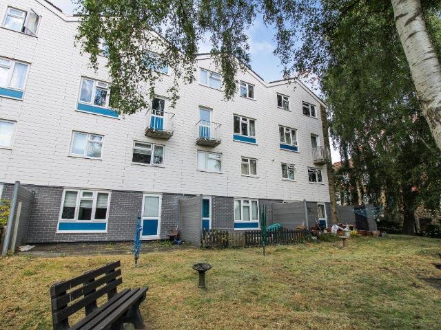Flat for sale in Calcutt, Knaresborough