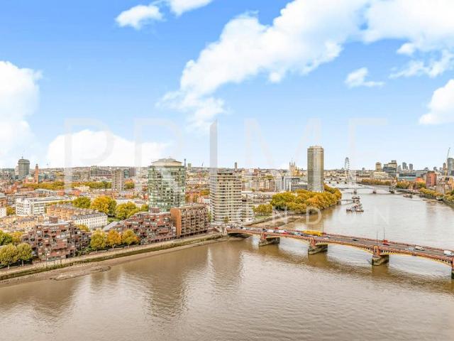 Flat for sale in Vauxhall, Greater London
