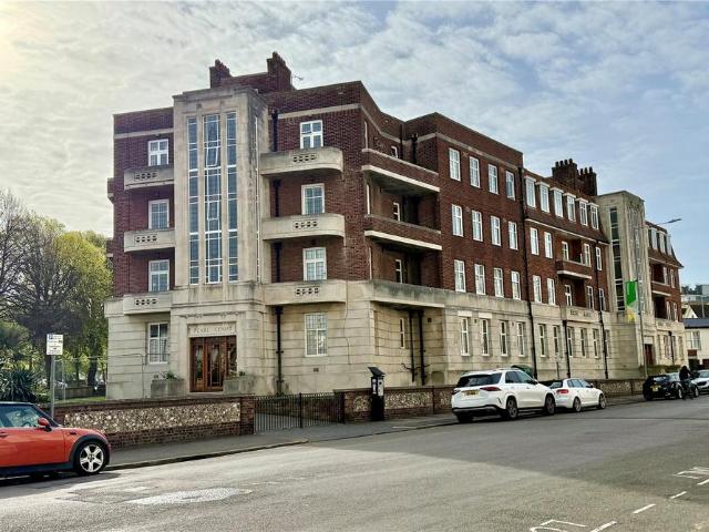 Flat for sale in Eastbourne, Isle Of Man