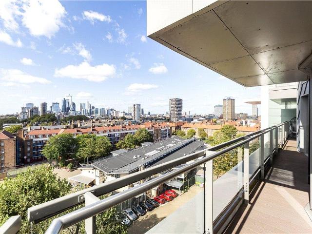 Flat for sale in Ratcliffe, Shadwell