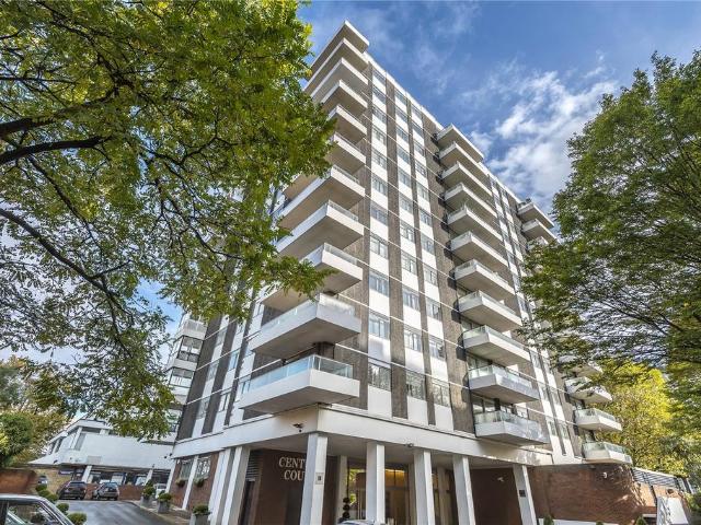Flat for sale in St. John's Wood, Greater London