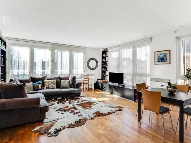 Flat for sale in Crouch End, Greater London