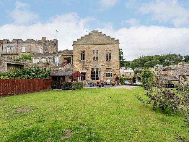 Flat for sale in Stanhope