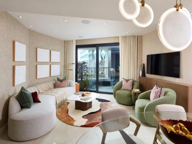 Flat for sale in Nine Elms, Greater London