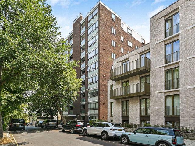 Flat for sale in St. John's Wood, Greater London