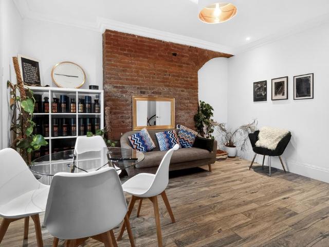 Flat for sale in London Borough of Lewisham, New Cross