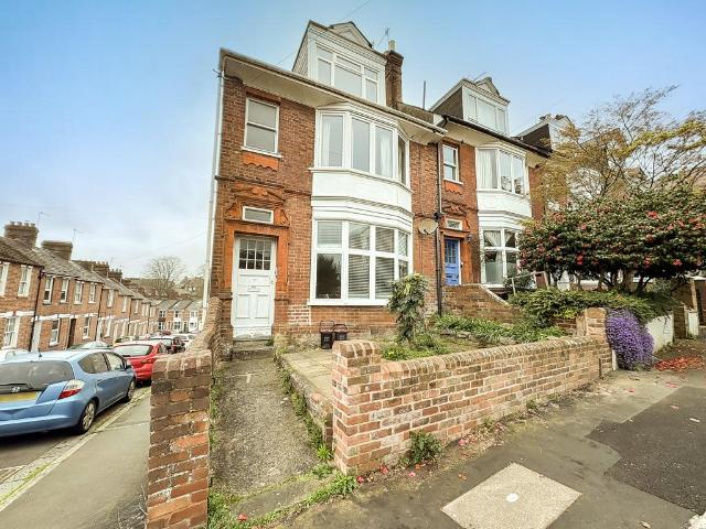 Flat for sale in St Leonards, Watergate