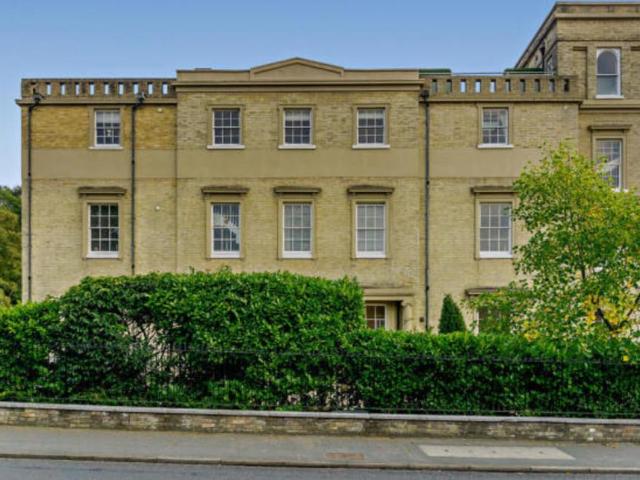 Flat for sale in Colchester, Lexden