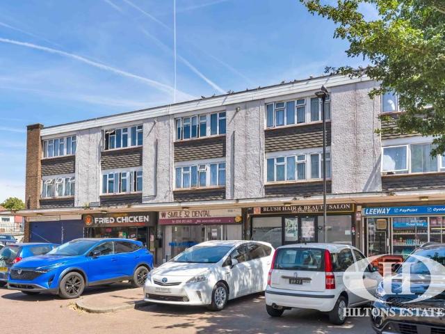 Flat for sale in London Borough of Hounslow, Greater London