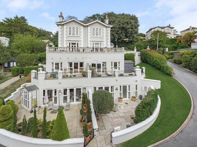 Flat for sale in Wellswood, Torquay