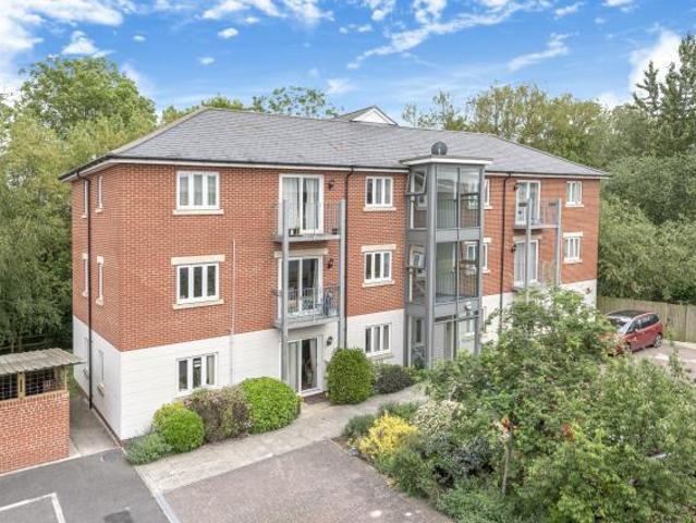 Flat for sale in West Oxford, The Slade