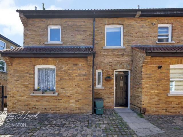 House for sale in Islington, Greater London