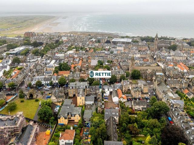 Flat for sale in St Andrews, Scotland