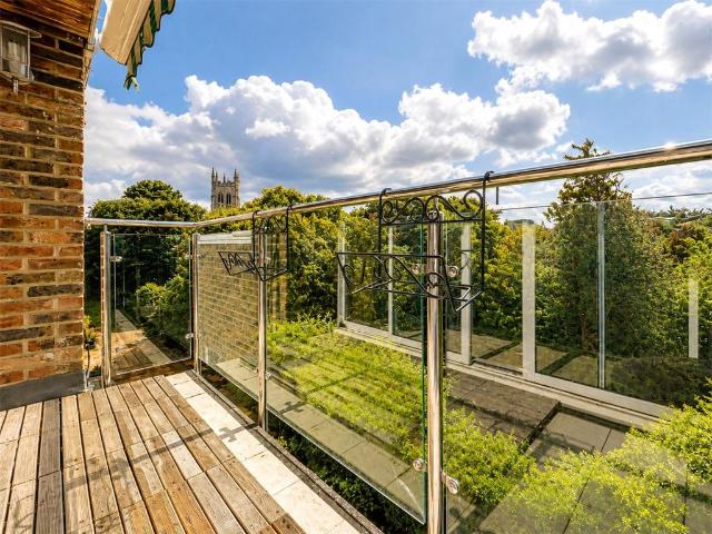 Flat for sale in Bournemouth