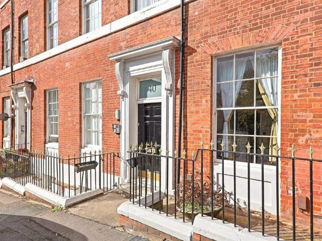 Flat for sale in Hyde Park, West Yorkshire