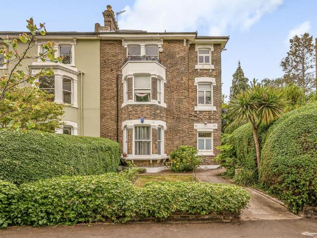 Flat for sale in London Borough of Lewisham, Greater London