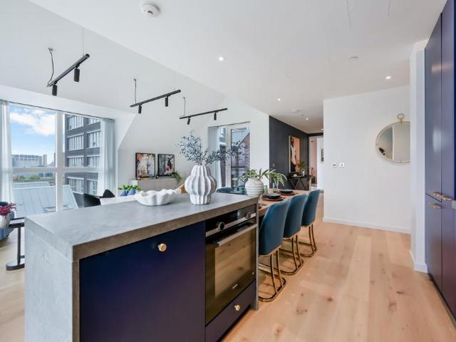 Flat for sale in Goodluck Hope, Cat Hill