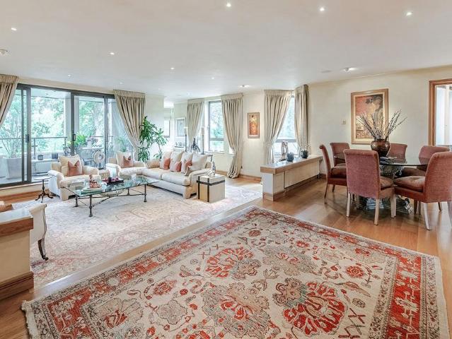Flat for sale in Vale of Health, Greater London