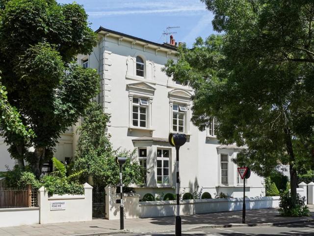 Flat for sale in Maida Vale, Greater London