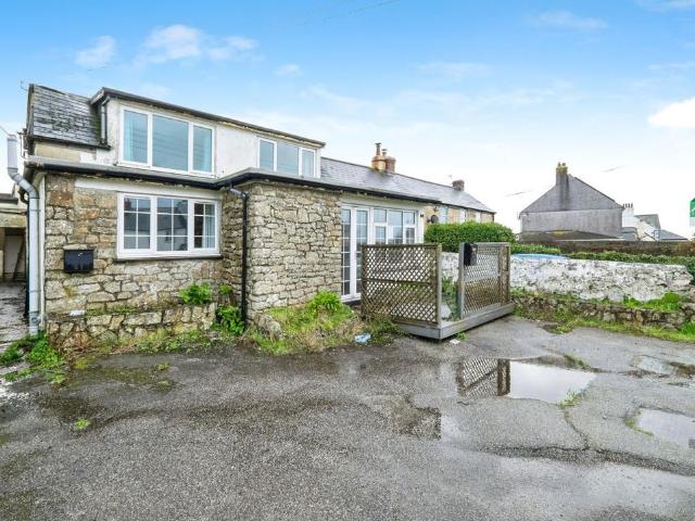 Flat for sale in Breage, Cornwall