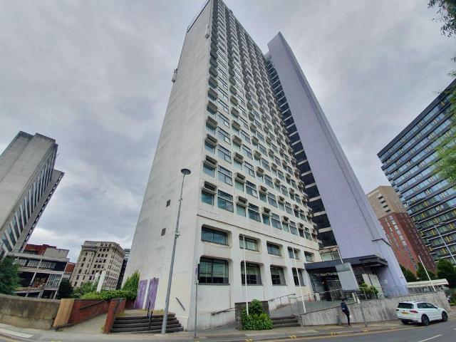 Flat for sale in City Centre, Salford