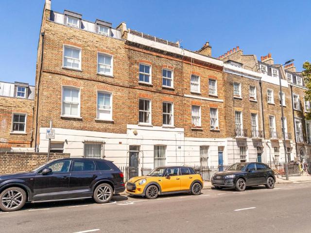 Flat for sale in King's Cross, Greater London