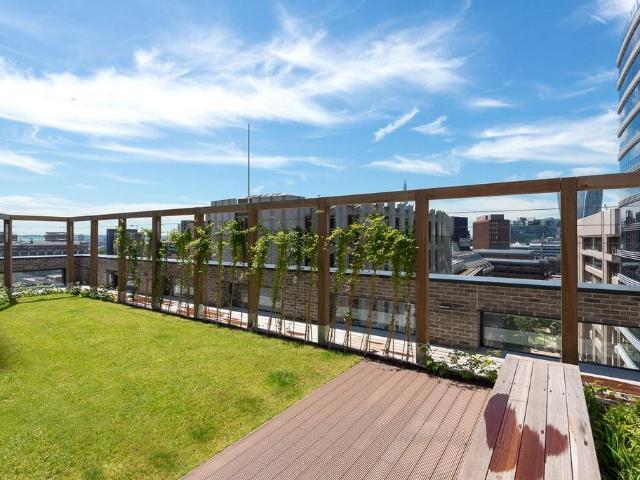 Flat for sale in Spitalfields, Whitechapel