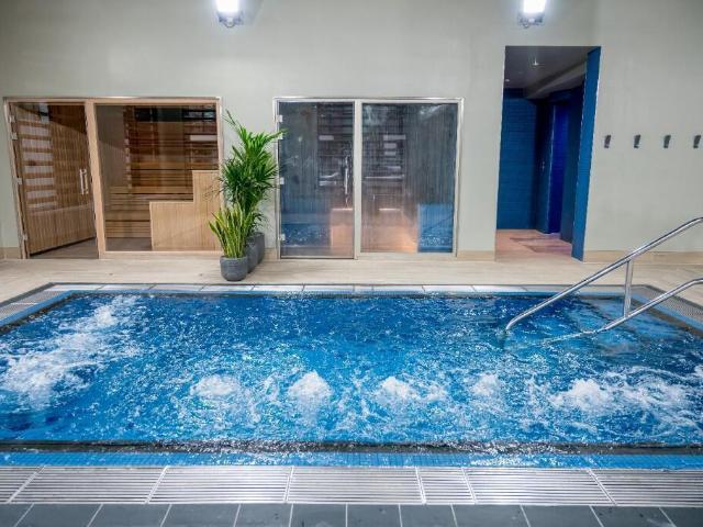 Flat for sale in Silvertown, Greater London