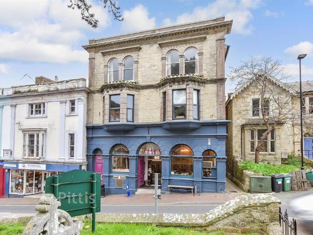 Flat for sale in Cowlease, Ventnor