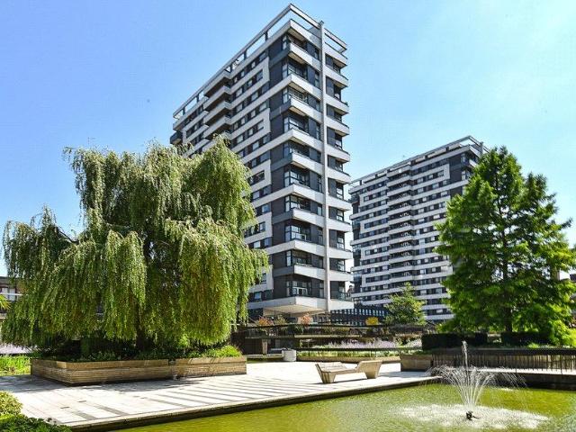 Flat for sale in Paddington, Greater London
