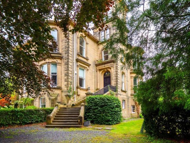 Flat for sale in Stirling, Kings Park