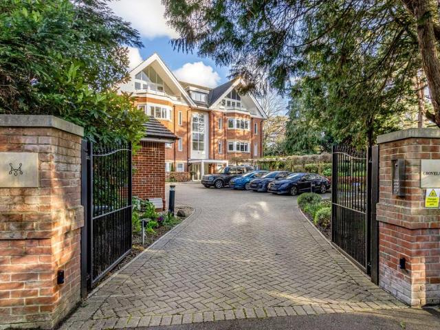 Flat for sale in Branksome Park, Poole