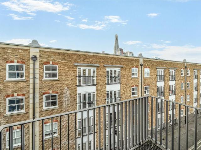 Flat for sale in The Borough, Greater London