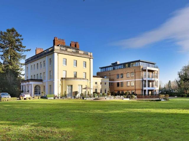 Flat for sale in Little Marlow, Buckinghamshire