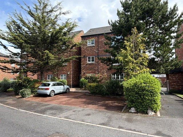 Flat for sale in Hoole, Two Mills