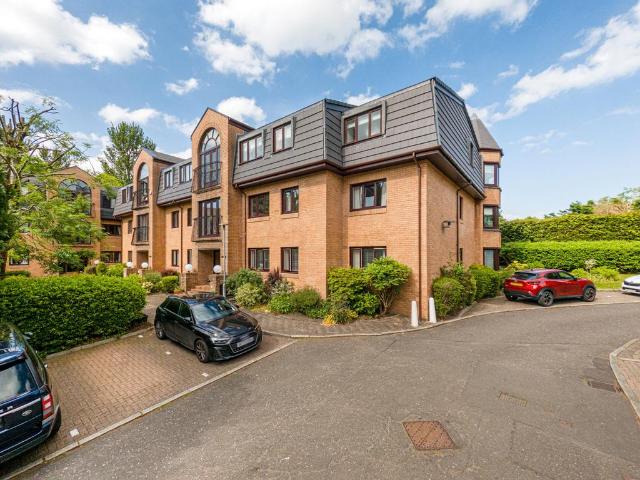 Flat for sale in Fruin, Mearns