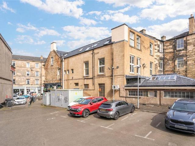 Flat for sale in Haymarket, Scotland