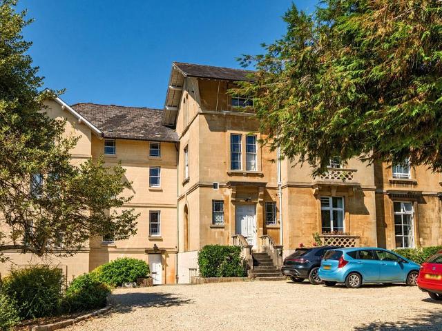 Flat for sale in East Twerton, Bath