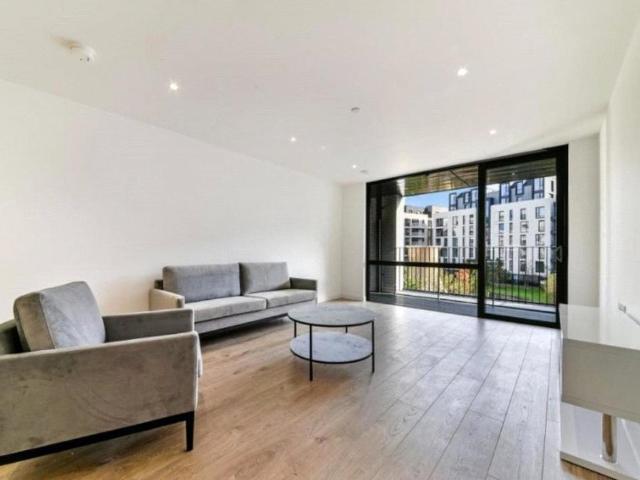 Flat for sale in Stratford Marsh, Greater London