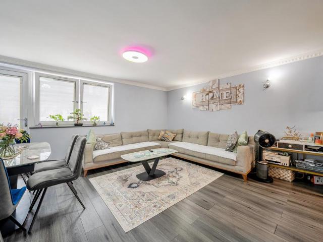 Flat for sale in London Borough of Lewisham, Greater London