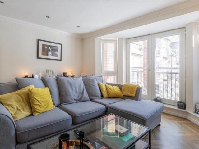 Flat for sale in City Centre, Falcon Lodge