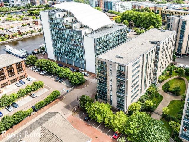 Flat for sale in Ordsall, Salford