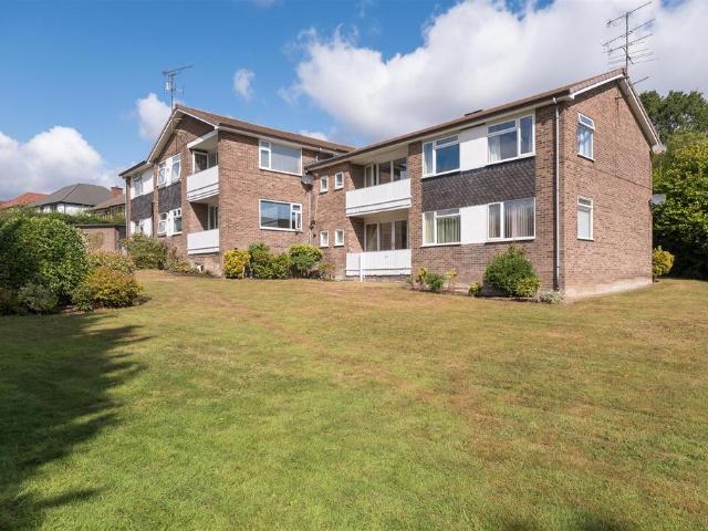 Flat for sale in Dore, South Yorkshire