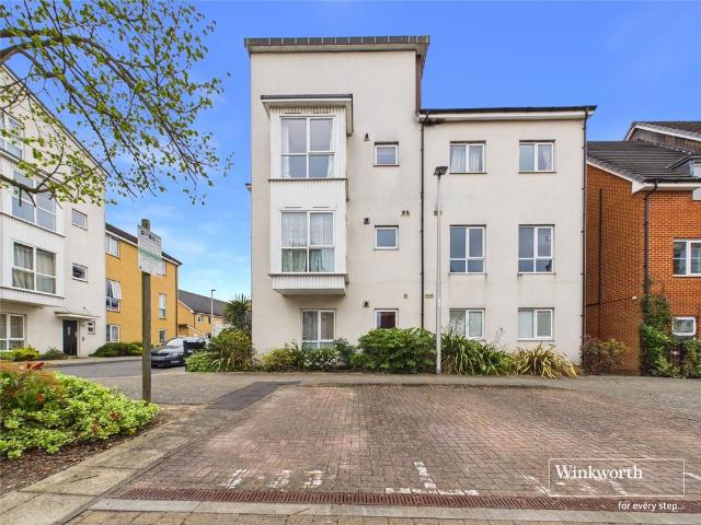 Flat for sale in Whitley, Reading