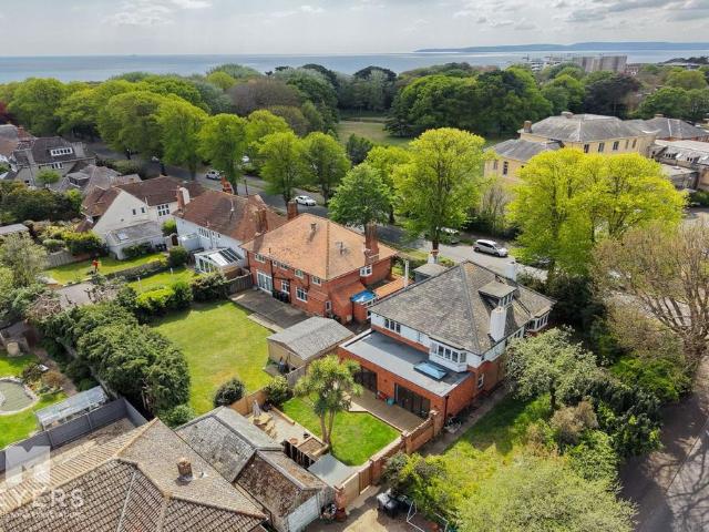 Flat for sale in Boscombe, Bournemouth