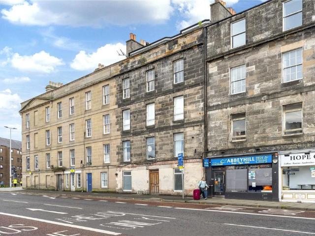 Flat for sale in Hillside, Leith