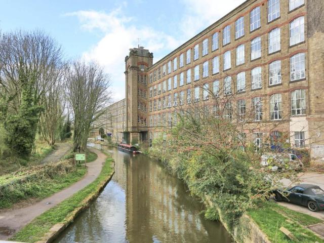 Flat for sale in Bollington Cross, Bollington